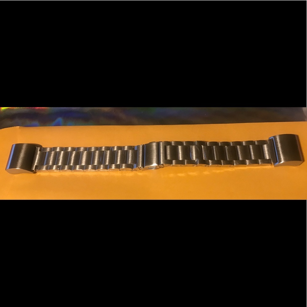 Fitbit charge 2 band BNWT !✅